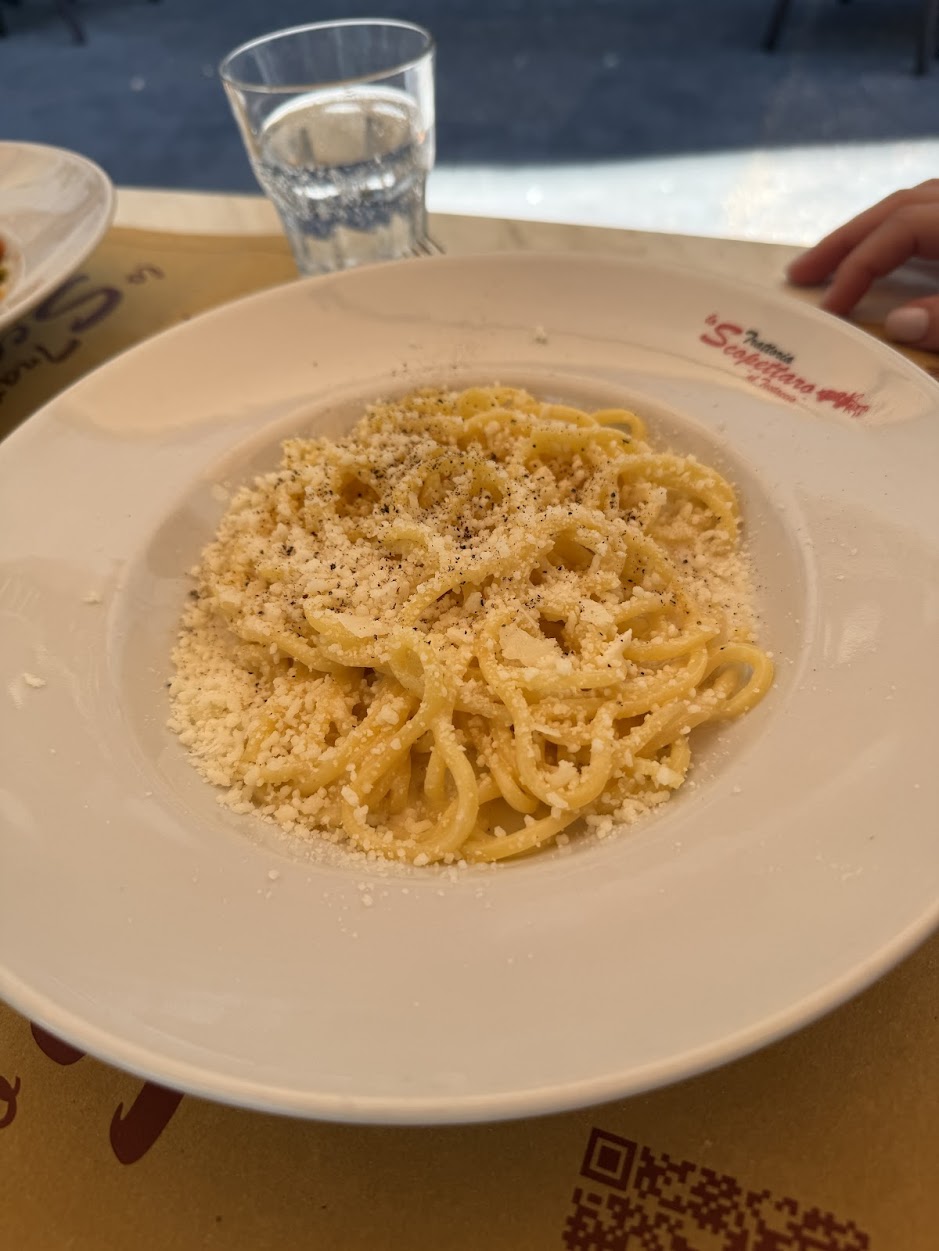 Cacio e pepe at Lo Scopettaro.